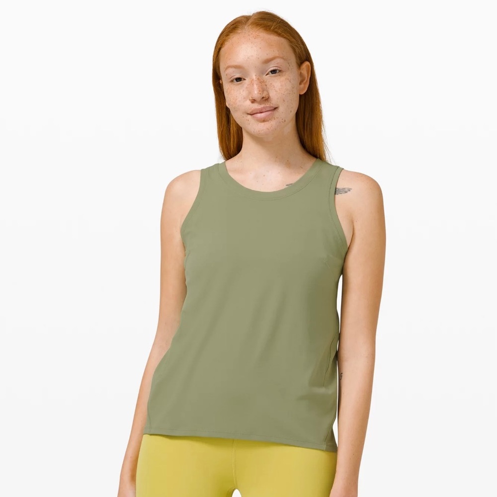 Lululemon Nulu fold classic fit tank